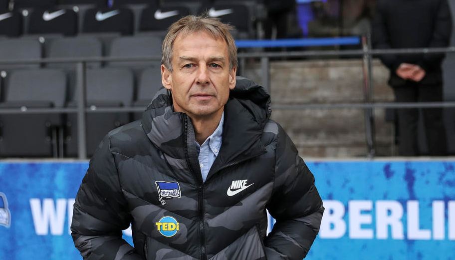 Klinsmann “thyen heshtjen”: Hertha duhet t’i shkarkojë të gjithë drejtuesit