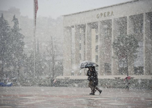 A do të ketë dëborë? Ky është parashikimi i motit për dy ditët e para të vitit 2020