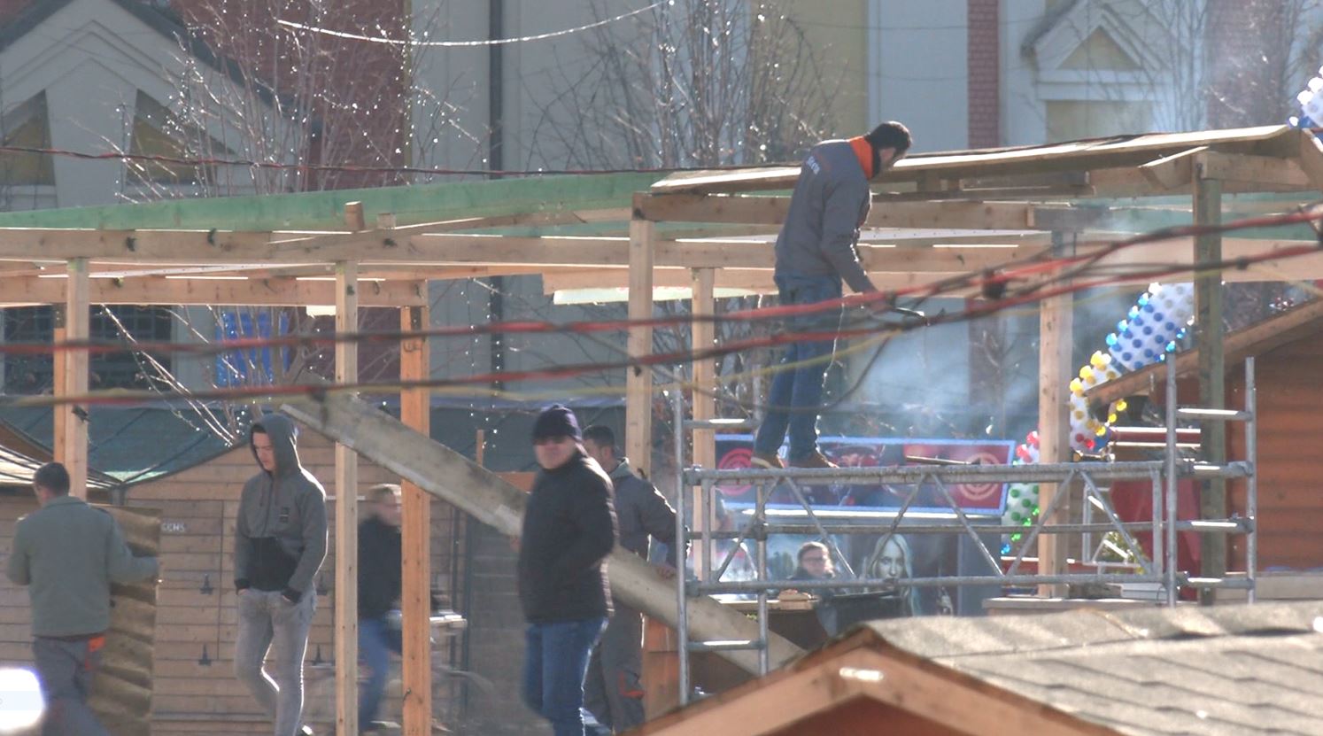 Tirana pas stuhisë, gjurmët e dëmeve të shkaktuara ende të pranishme