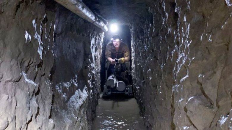 Me ashensor, sistem ventilimi dhe dranazhimi: Zbulohet tuneli më i gjatë i i drogës mes SHBA dhe Meksikës