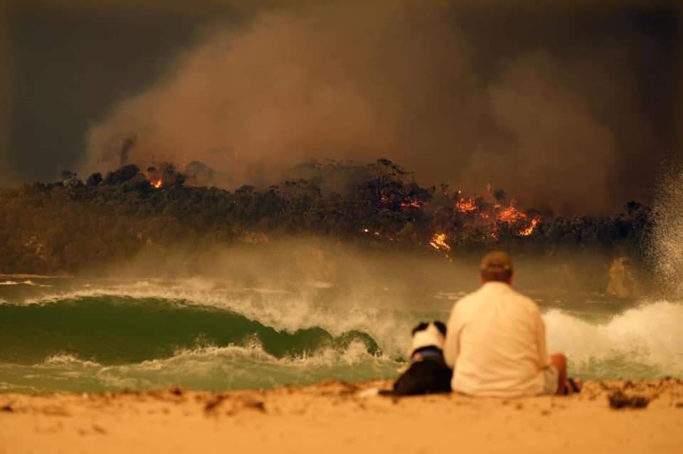 Autoritetet australiane bëjnë thirrje për një tjetër evakuim masiv