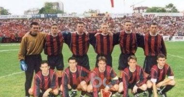 Pse kombëtarja e Kosovës luajti vetëm një ndeshje me uniforma kuqezi? Kush i “zhduku”