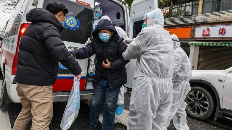 Koronavirusi, anti trupat e komunizmit kinez dëbojnë tre gazetarë të “Wall Street Journal”