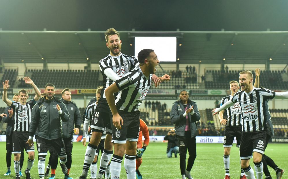 VIDEO | Heracles konfirmohet “makthi” i Ajax, hapet gara për titull në Holandë