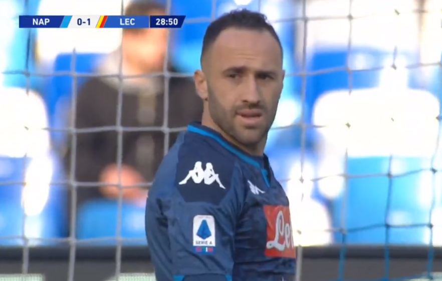 VIDEO | Grushtim amator, David Ospina i dhuron avantazhin Lecces