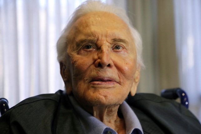 Pasuria prej 60 milionë dollarësh e Kirk Douglas shkon për bamirësi