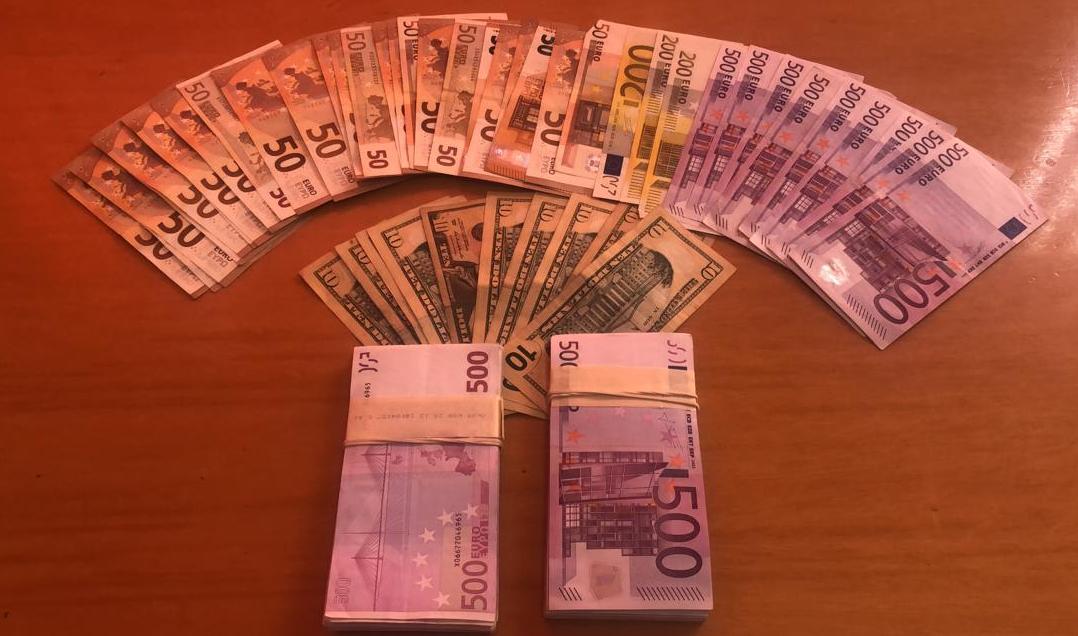 Me mbi 100 mijë euro të padeklaruara me vete, kapet mat francezi në Sarandë