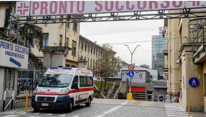 Dërgojnë ambulancën e gabuar në shtëpinë e të infektuarit të parë, përfundon në karantinë i gjithë ekuipazhi në Itali