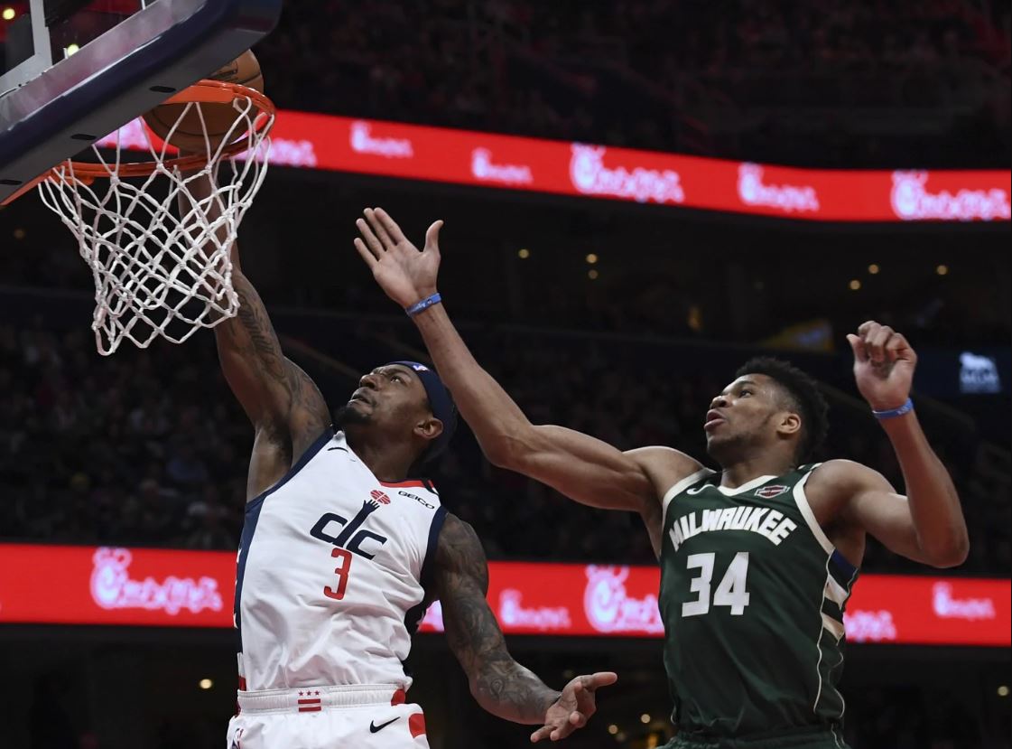 VIDEO/ Giannis Antetokounmpo në “gjumë”, Miami Heat befason Milwaukee Bucks