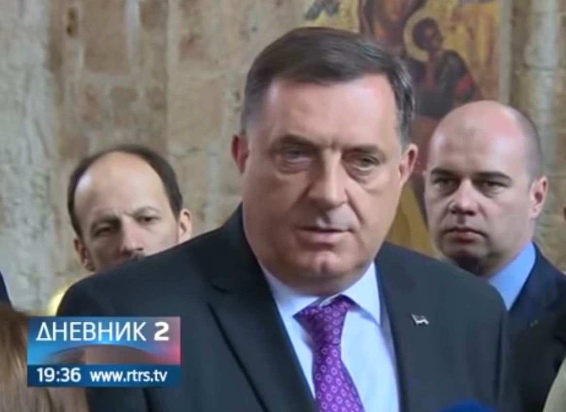 “Nuk na ndal as SHBA”, presidenti Dodik kërcënon me largimin nga Bosnja