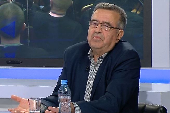 Klosi komenton deklaratën e Presidentit për “grusht shteti: E tepërt, Meta ka qenë i qetë