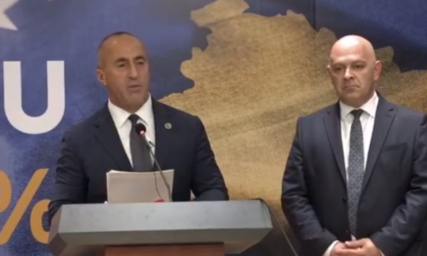 Haradinaj për heqjen e taksës: Kurti mashtrues, po bashkëpunon me Vuçiç