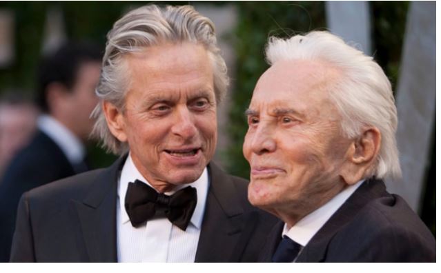 Vdes ikona e Hollywoodit Kirk Douglas