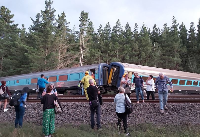 “U duk sikur do fluturonte”, treni me pasagjerë del nga shinat: Vdesin dy persona