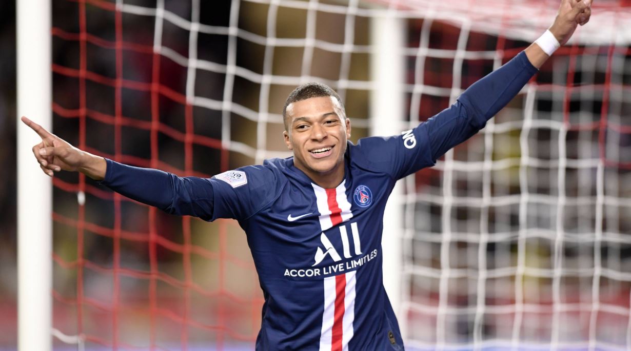 Tjetër rekord absurd i Mbappe, i pandalshëm dhe jashtë “shtëpie”