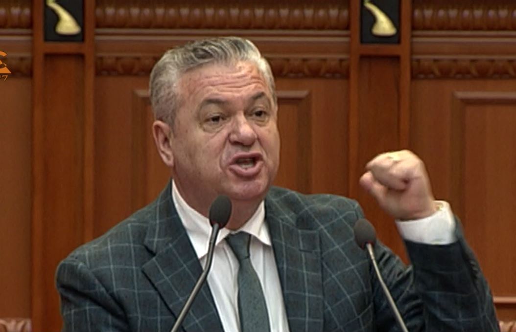 Murrizi-Ramës: KÇK-ja e ka folenë në Kuvend, lufta kundër krimit nuk bëhet me fushatë