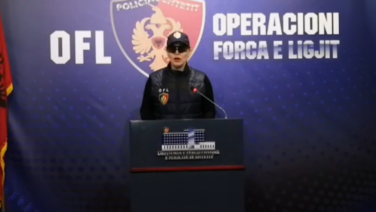 OFL në aksion, Policia e Vlorës bllokon 6 makina