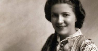 Rastësi apo…? Sot vdiq Nexhmije Hoxha, fiks 69 vjet më parë u pushkatua Sabiha Kasimati