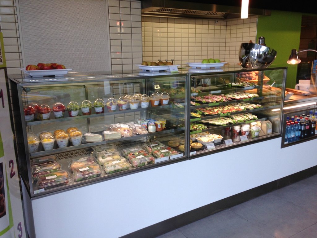 Kapet bankieri hajdut që fitonte 1 milionë paund në vit nga sanduiçët e kolegevë