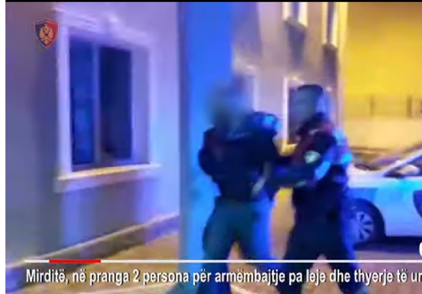 Pa policinë dhe hodhi qeset në tokë, kjo nuk e shpëtoi të riun nga Tirana