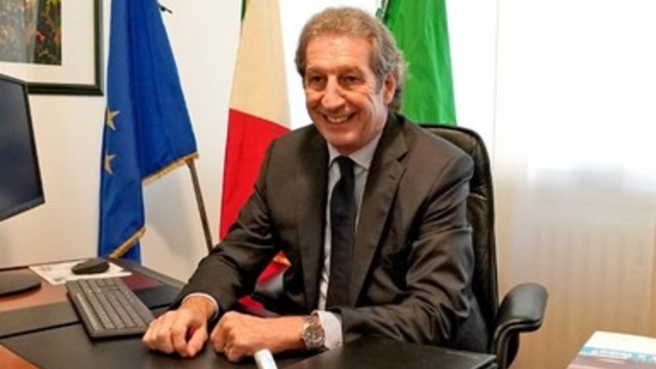 Një hero i vërtetë, vdes nga koronavirusi mjeku italian