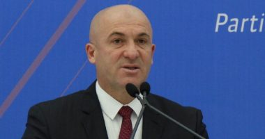 “Kur kisha para dhe kaçurrela”, Zeneli reagon pas fjalimit të deputetit: Përfaqëson veten e tij