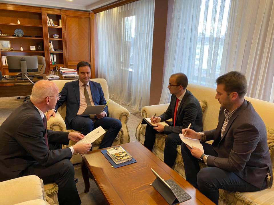 Konjufca shkarkon Vlora Çitakun e disa ambasadorë tjerë