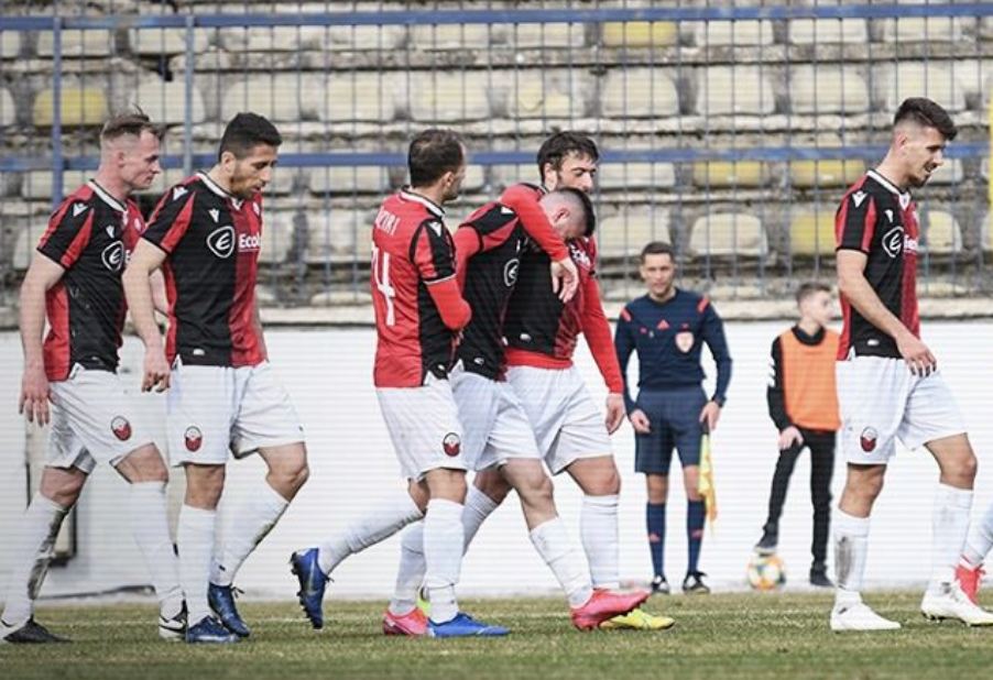 VIDEO | Shkëndija përfiton nga ndalesa e Vardarit, Renova befason Shkupin