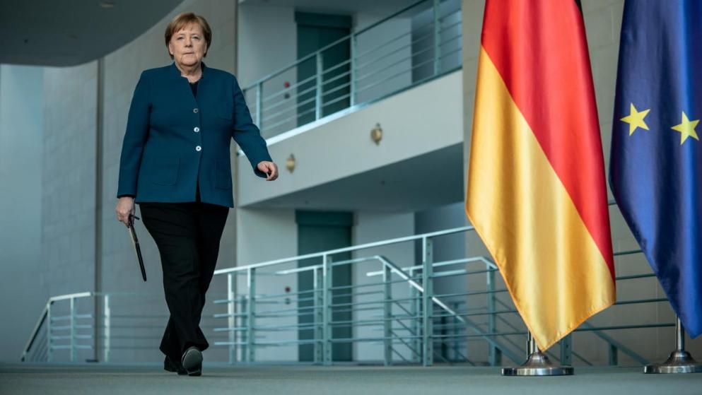 Kancelarja gjermane Merkel futet në karantinë, pati kontakt me një të prekur nga koronavirusi