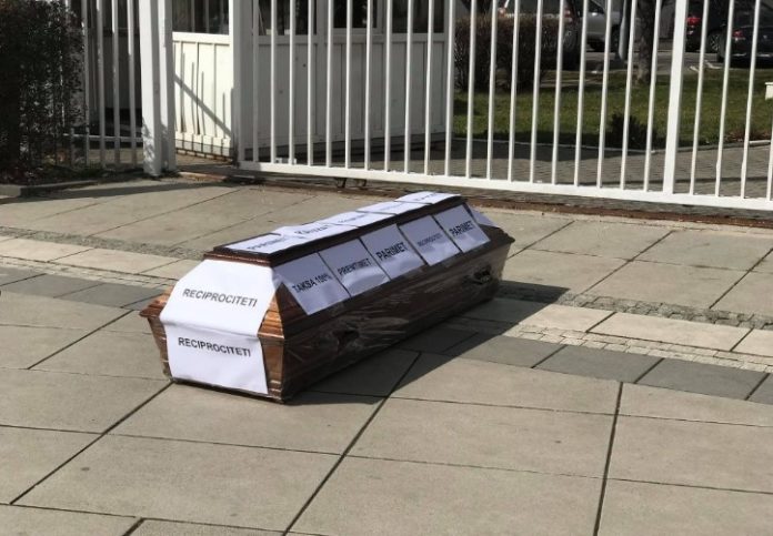 Arkivol tek zyra e Kurtit, reagon Haradinaj