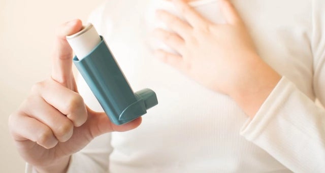 A janë më të rrezikuar nga koronavirusi personat që vuajnë nga astma? Zbuloni çfarë thonë ekspertët