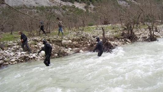 E rëndë, gjendet një fëmijë i mbytur në kanal në Tiranë