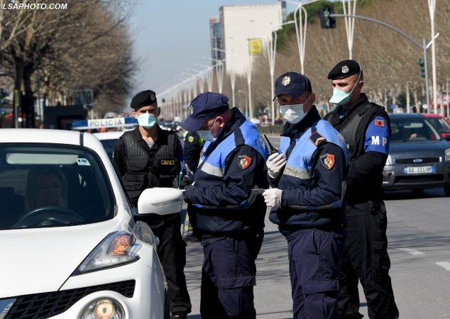 Policia bën njoftimin e rëndësishëm për ata që duan të lëvizin me makina