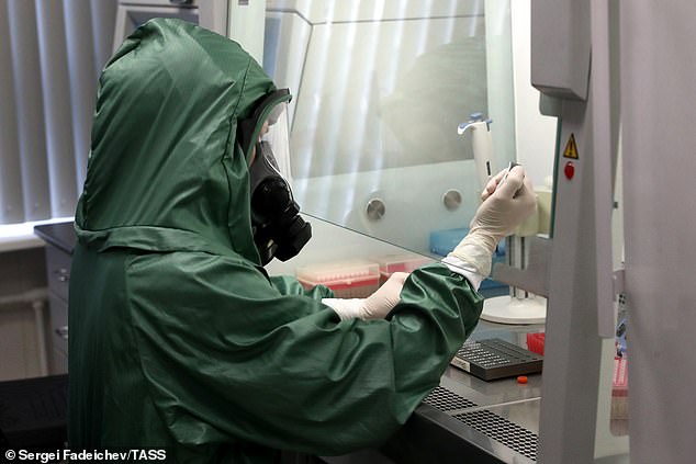 Zyrtarët kinezë japin lajmin: Në këtë muaj mund të jetë gati vaksina për koronavirusin
