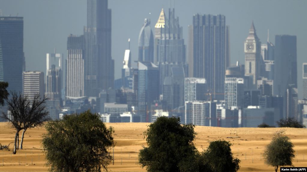 Emiratet e Bashkuara Arabe lehtësojnë masat gjatë muajit të Ramazanit