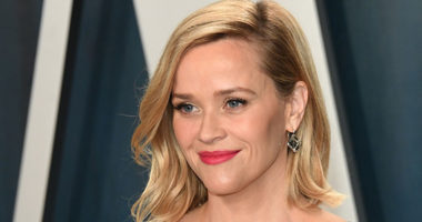 Aktorja e famshme dhuron veshje për mesueset që po punojnë gjatë krizës së koronavirusit