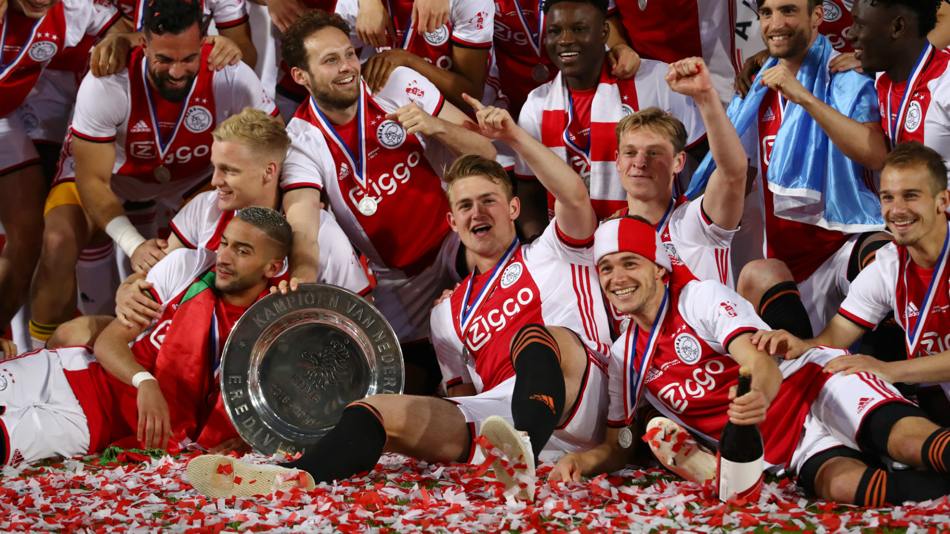 Tërhiqet vendimi për anulimin e sezonit, Ajax shpreson për titullin