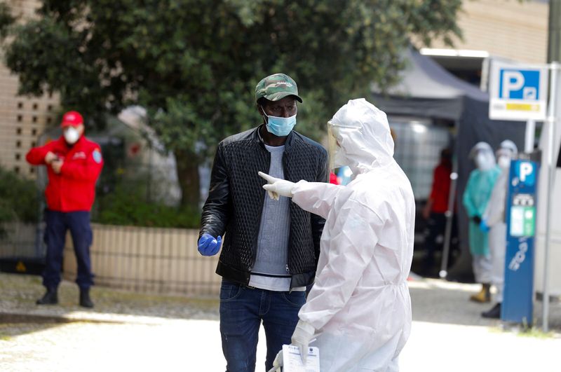 Infektohen me koronavirus 138 azilkërkues në një bujtinë në Portugali