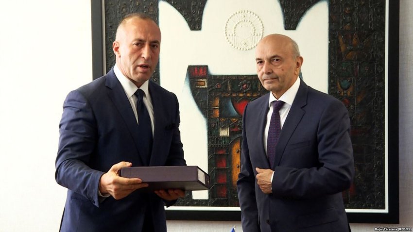 Nënshkruhet marrëveshja e koalicionit LDK-AAK, cilat ministri merr Haradinaj