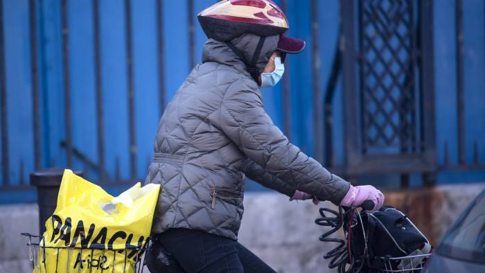 Shifra shqetësuese nga Anglia, mbi 4 400 të infektuar e 684 viktima brenda ditës