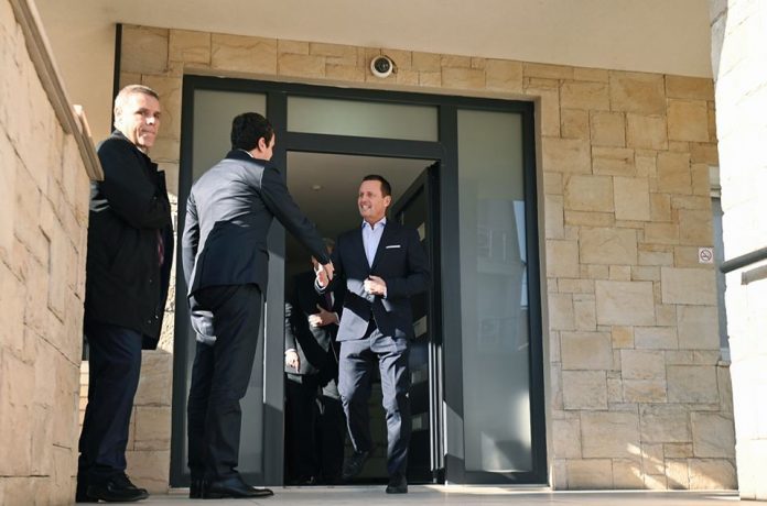 Grenell -Kurtit: Nuk është folur për shkëmbim territoresh