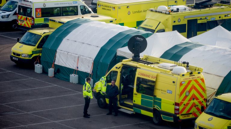 Panik në Britani, 828 viktima nga koronavirusi vetëm në 24 orë, rritet numri i të infektuarve