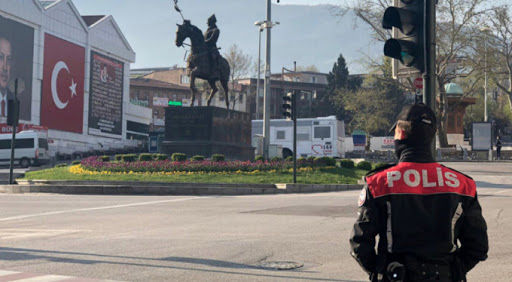 Rritet frika nga Covid 19 në Turqi, Erdogan izolon vendin për 4 ditë