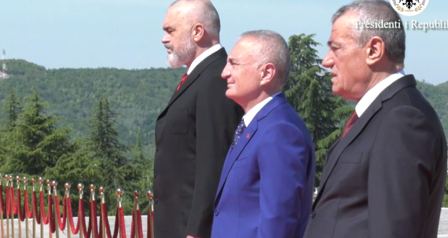 Martyrs’ Day brings together Albanian politicians