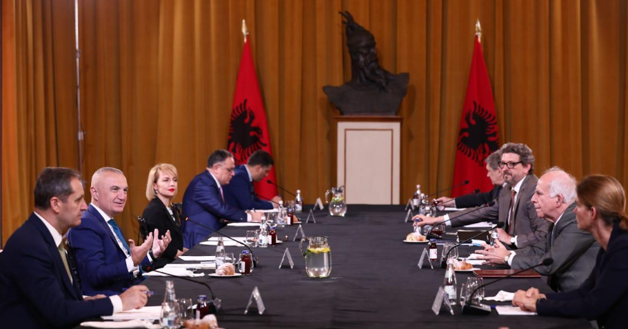 Albanian president meeting with ambassadors of 7 countries