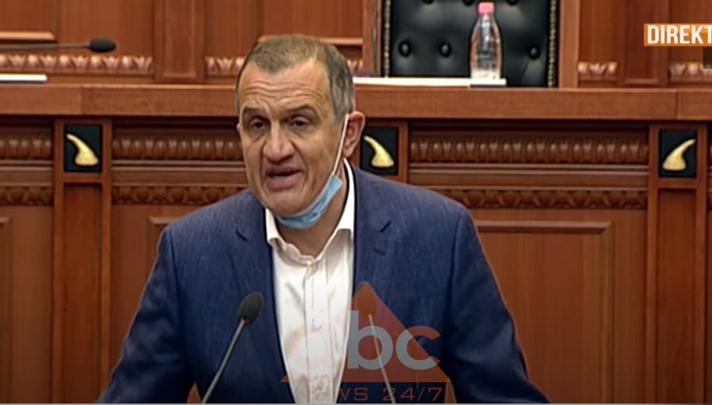 Kërkesa e Beqajt në Kuvend: Te gjendet zgjidhje për depozitat mbi pallate