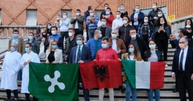 Infermieri shqiptar për Abc News: Çfarë ndodhi në festën e bujshme në Breshia