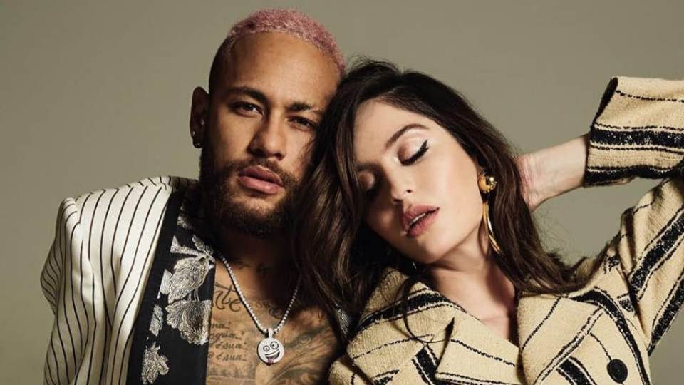 Neymar pozon për GQ, njihuni me bukuroshen që po i tërbon të gjithë