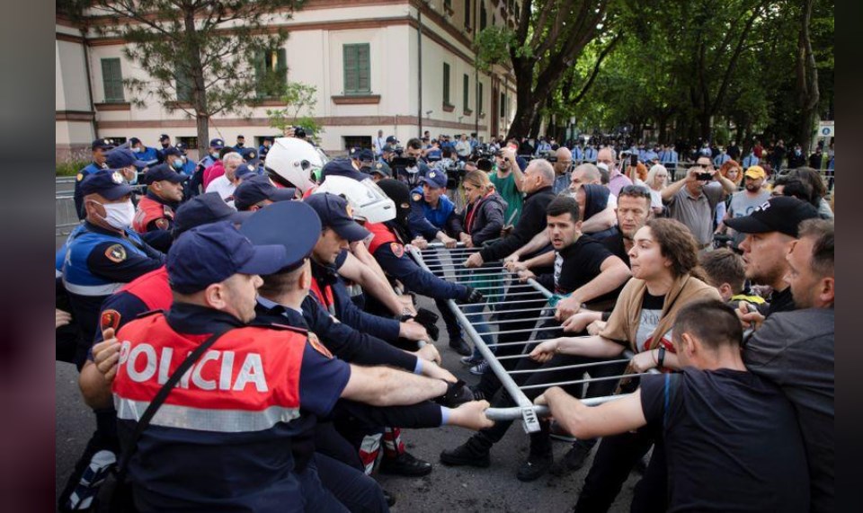 Përplasjet për Teatrin Kombëtar, Prokuroria e Tiranës nis hetimet