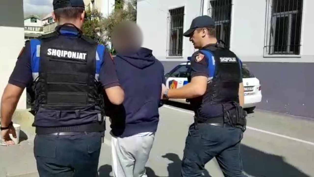 Vodhën dhe shkatërruan punishten e mermerit, arrestohen 4 të rinj në Tepelenë